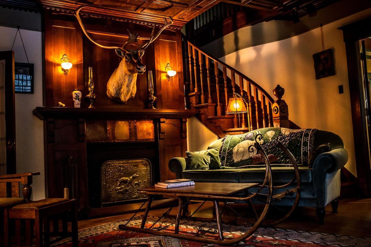The Craftsman House Bed & Breakfast Bragg Creek Bagian luar foto