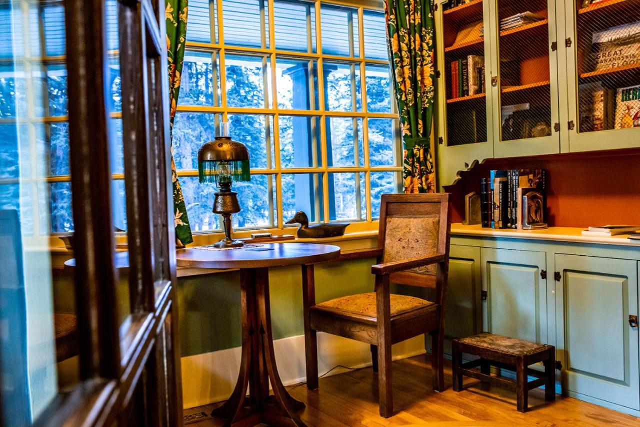 The Craftsman House Bed & Breakfast Bragg Creek Bagian luar foto
