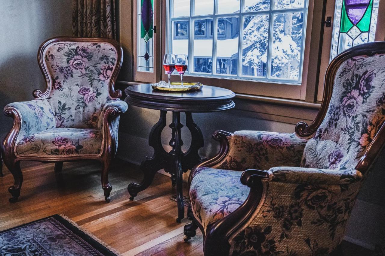 The Craftsman House Bed & Breakfast Bragg Creek Bagian luar foto