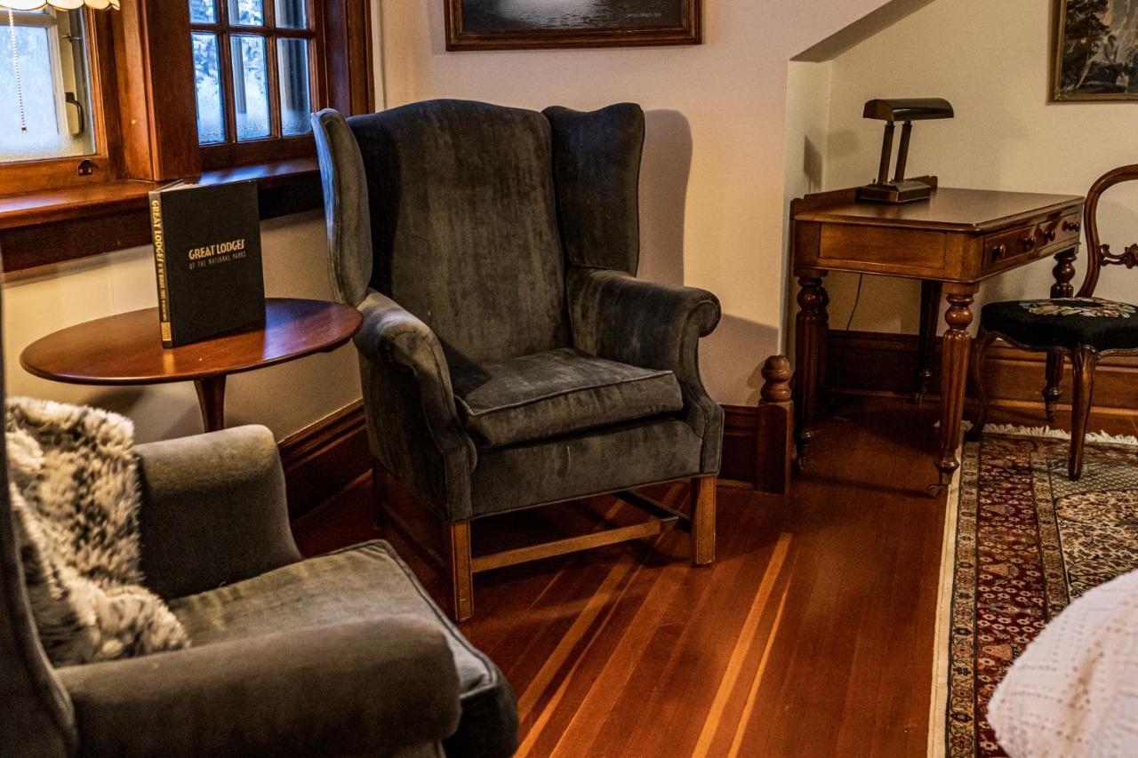 The Craftsman House Bed & Breakfast Bragg Creek Bagian luar foto